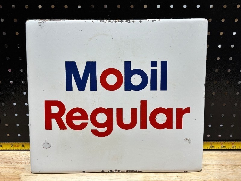 lot 17 image: Mobil Gas Sign