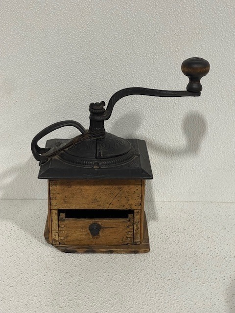 lot 47 image: Coffee Grinder