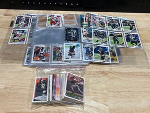 lot 51 image: Baseball and Football Trading Cards