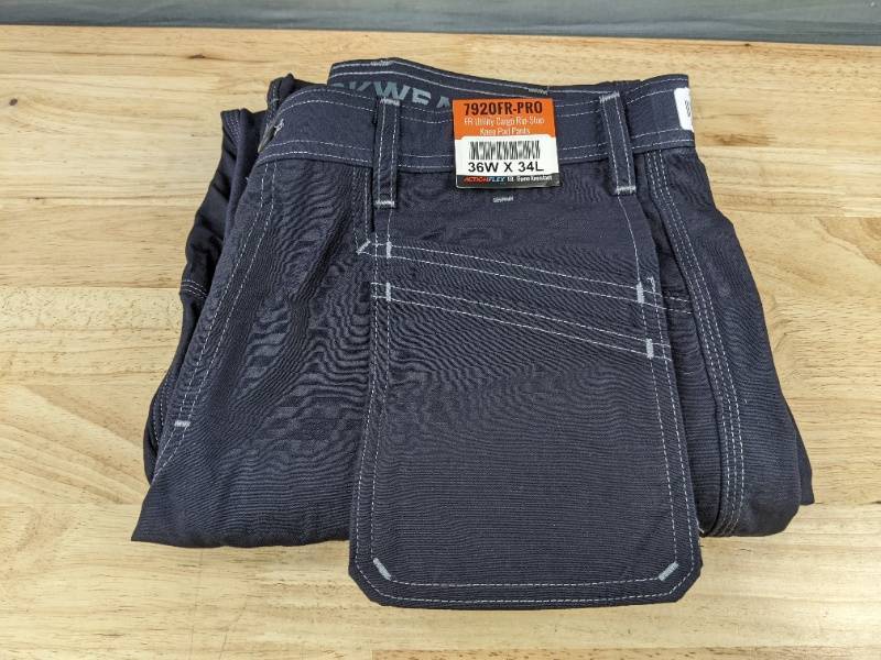 lot 30L image: Thrive Workwear 7920FR-PRO FR Cargo Pants 36W x 34L - Brand New Z
