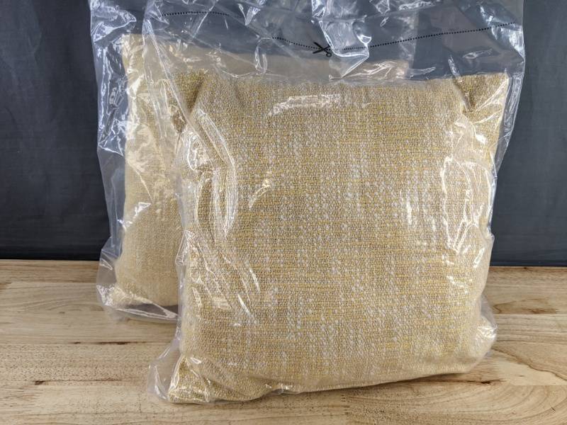 lot 83 image: 2 Brand New 16 x 16 Yellow and White Throw Pillows