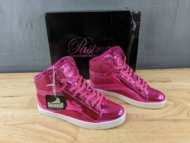 lot 90P image: Pastry Womens Pop Tart Glitter Sneakers Size 8.5, Fuchsia - Brand New
