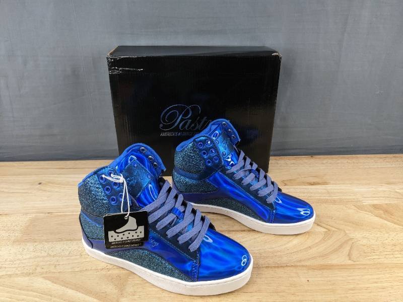 lot 10P image: Pastry Pop Tart Glitter Sneakers Blue, Womens Size 6 - Brand New