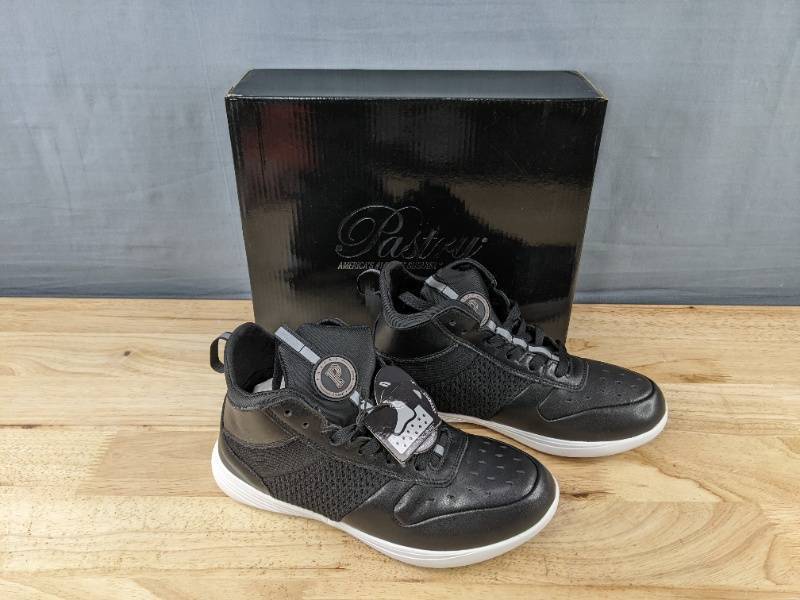 lot 100P image: Pastry Womens Ultimate Hip Hop Shoes Size 7, Black & White - Brand New