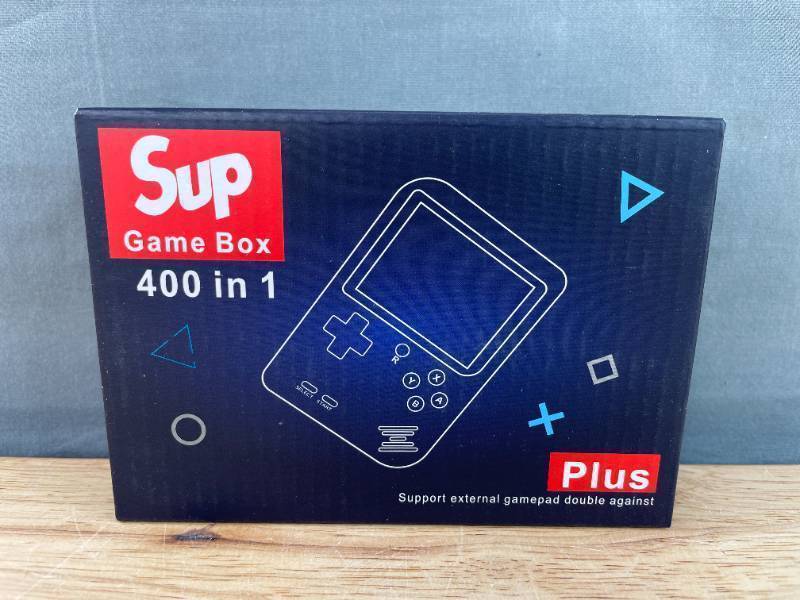 lot 6C image: Sup Game Box Handheld Console with 400 Video Games - Games like Mario, TMNT, Contra, Double Dragon, Mortal Kombat, Galaga - Brand New