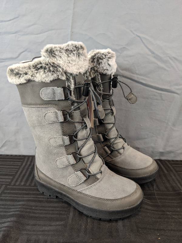 lot 332T image: Brand New All In Motion Thermolite Winter Boots Kids Size 13 Grey $39.99 Retail