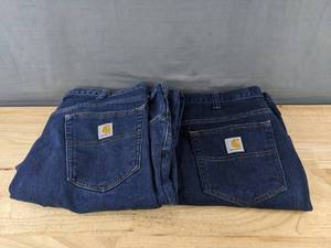 lot 200M image: Carhartt Mens Jeans Size 38x32 Z