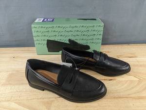 lot 170 image: Kensie Gitty Black Loafers Ladies Size 8 - Brand New
