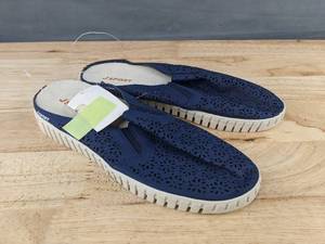 lot 219 image: J Sport Womens Blue Slip-On Shoes Size 8 - New