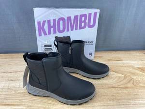 lot 75T image: Khombu Womens Dusk All-Weather Boots Black Size 8 - Brand New