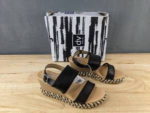 lot 258 image: Dolce Vita Esmaya Black Wedge Sandals US 8 - Brand New