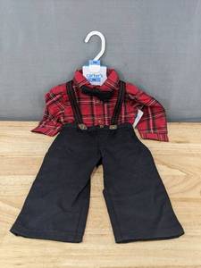 lot 500 image: Carters Boys Holiday Set, Size 9 Months - Brand New