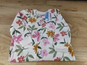 lot 545 image: Carters Baby Onesie Flowers 18mo - Brand New