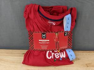lot 577 image: Members Mark Womens Christmas Pajama Set Size Large - Brand New