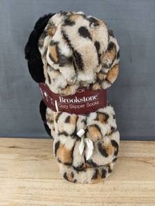 lot 590 image: 2 Pair Brookstone Womens Slippers Black and Leopard Print Size 7-9.5 - Brand New