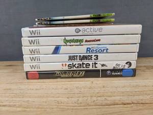 lot 99K image: 8 Nintendo Wii Games and 1 GameCube Game C