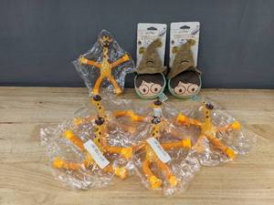 lot 178T image: 2 Harry Potter Mirror Toys & 6 Suction Cup Giraffe Expandable Legs - Brand New