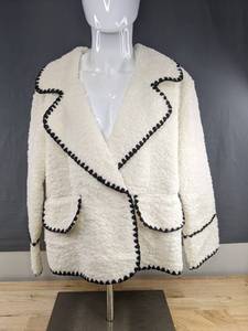 lot 170T image: Womens Sherpa Jacket Large Cream - Brand New