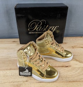 lot 105K image: Pastry Kids Pop Tart Glitter Gold Shoes Size 10 - Brand New