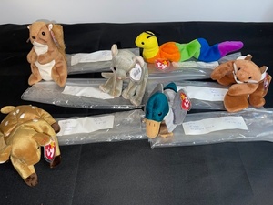 lot 11 image: Set of 6 Vintage Ty Beanie Babies Plush Animals with Tags