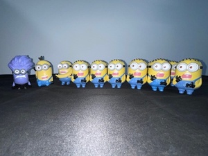 lot 35 image: Set of 14 Minions and Evil Minion PVC Figures
