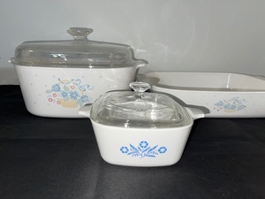 lot 64 image: Set of 4 CorningWare Casserole Dishes with Lids Blue Floral Patterns