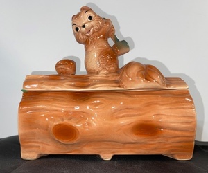 lot 65 image: Vintage Ceramic Cookie Jar with Squirrel on Log Design