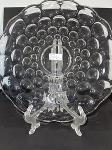 lot 88 image: Heisey Provincial 14 Inch Glass Torte Plate