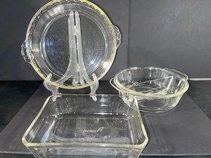 lot 94 image: Set of 3 Pyrex Clear Glass Bakeware Dishes - Round, Divided, and Square
