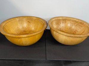 lot 95 image: Set of 2 Large Wooden Mixing Bowls 14 Inch Diameter