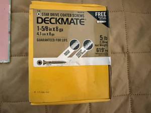 lot 21 image: 30lb Deckmate  Deck Screws 1 58in x 8ga Torx