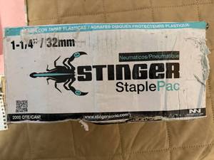 lot 25 image: 1-14 Stinger Staple Pack