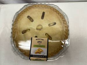 lot 60 image: E. 2x 10 Marketside Apple Pie