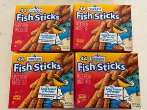 lot 97 image: G. 4x 44ct FisherBoy Fish Sticks