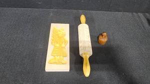 lot 14 image: Set of 3 Wooden Cookie Molds and Rolling Pin Made in Germany