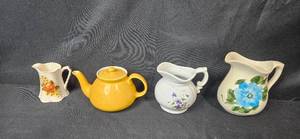 lot 33 image: Collection of 4 Vintage Ceramic Pitchers and Hall Teapot