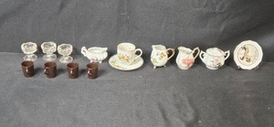 lot 56 image: Vintage Tea Set Collection with Lefton China Pieces