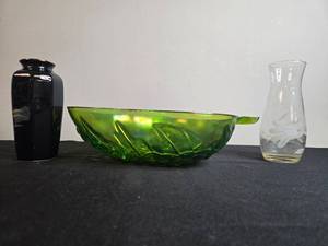 lot 119 image: Collection of 3 Decorative Vases and Carnival Glass Dish - Otagiri Japan, Etched Glass, Iridescent Fruit Bowl