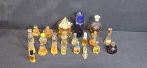 lot 134 image: Collection of Vintage Avon and Perfume Bottles with Assorted Fragrances