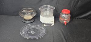 lot 195 image: Kitchen Appliance Lot Black & Decker Handy Steamer, Presto PowerPop Popcorn Maker, Beverage Dispenser, and Plate