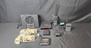 lot 218 image: Mixed Lot of Vintage Radios, Scanners, Power Supplies, and Clip-On Lamps