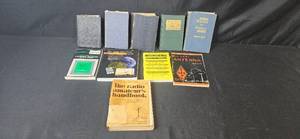 lot 297 image: Collection of Vintage and Technical Radio and Science Books