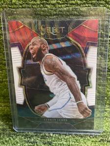 lot 30 image: 2023-24 Select Tri-Color Refractor Lebron James
