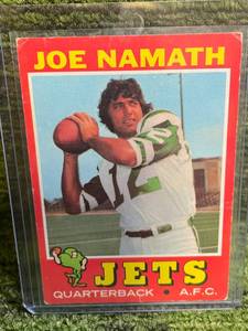 lot 80 image: 1971 Topps Joe Namath