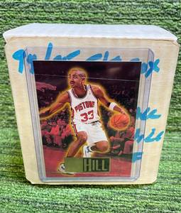 lot 120 image: 199495 Skybox Basketball Set Series II #201-350