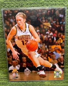 lot 10B image: Lindsey Whalen U of M Autographed 8 x 10 Picture in holder