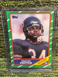 lot 151 image: 1986 Topps Walter Payton