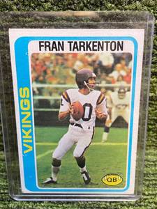 lot 152 image: 1978 Topps Fran Tarkenton