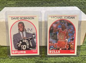 lot 163 image: 1989 Hoops Basketball Set #1-300