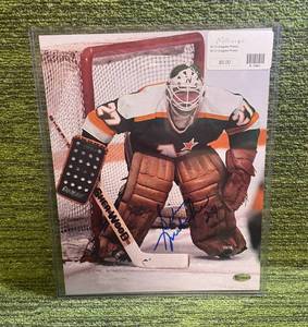 lot 202 image: North Stars Gilles Meloche Autographed 8 x 10 Photo with Authenticity